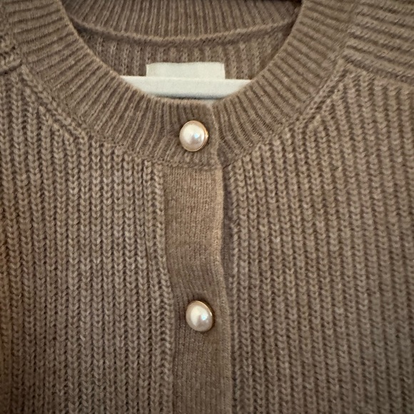 Abercrombie & Fitch Brown Knit Cardigan - Picture 2 of 3